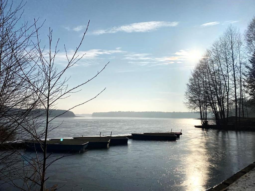 Ferienhaus Direkt Am See Uckermark テンプリーン エクステリア 写真